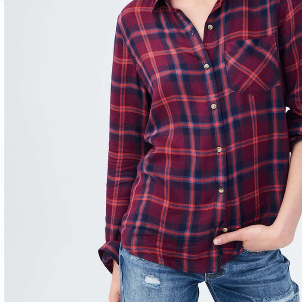 Aeropostale long sleeve plaid knit shirt